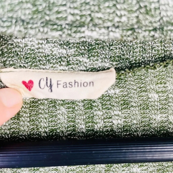 CY Fashion | Olive Green Long-Sleeve Choker-Strap Top Medium - Picture 6 of 6